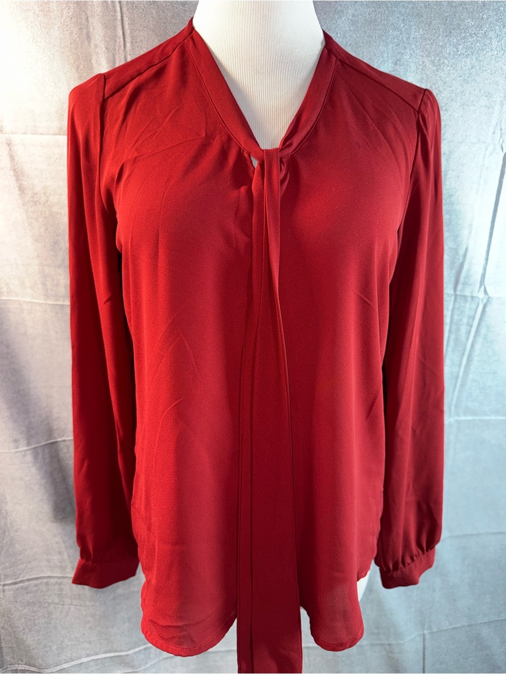 2510-Mossimo Supply Co. Red Long-Sleeve Tie-Neck Blouse